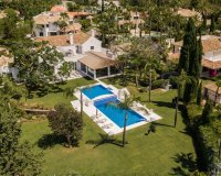 Wiederverkauf - Villa - Marbella - Nueva Andalucía