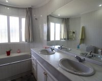 Wiederverkauf - Villa - Marbella - Nueva Andalucía
