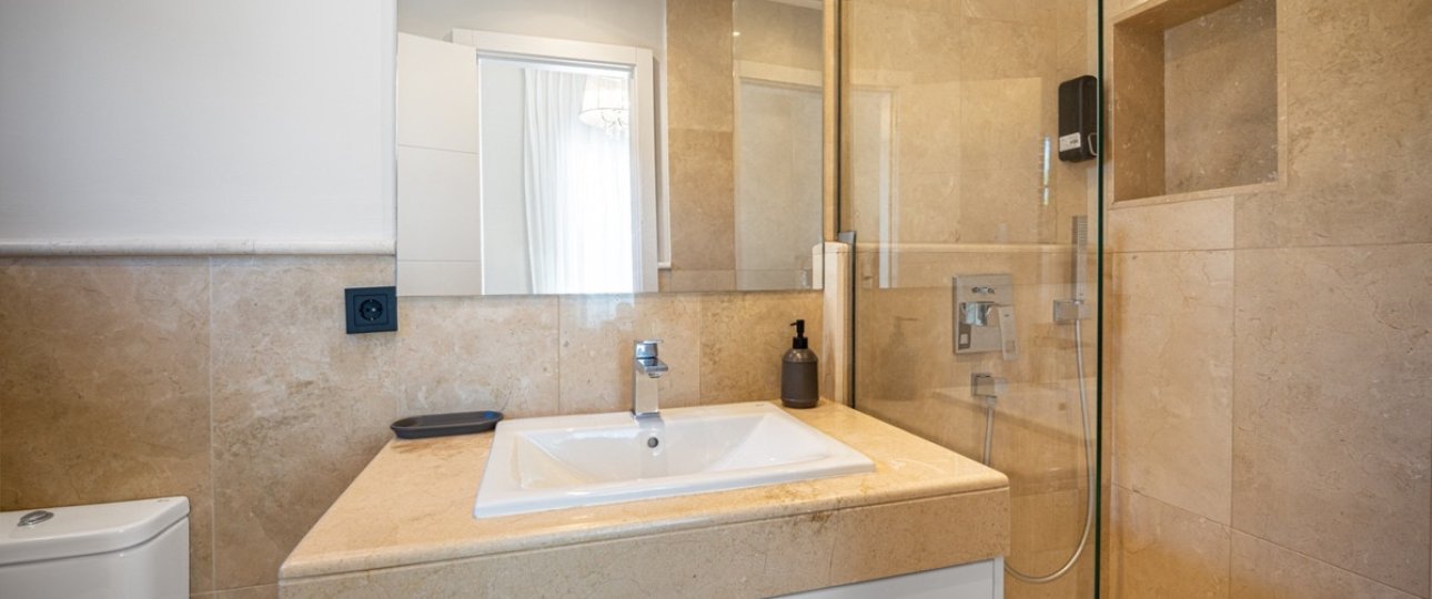 Wiederverkauf - Villa - Marbella - Nueva Andalucía