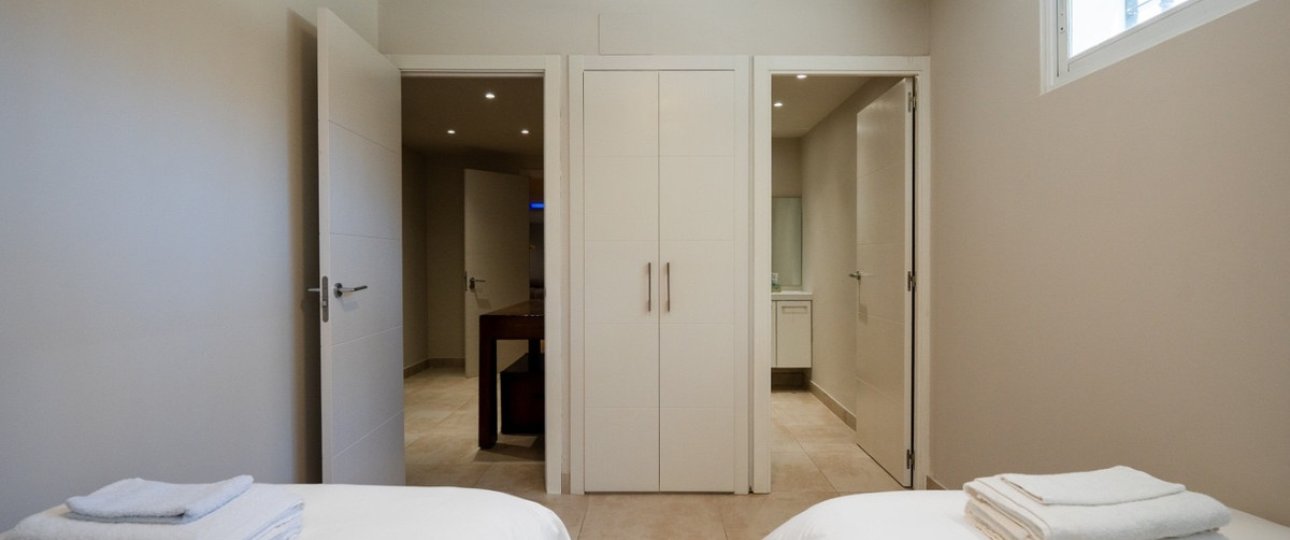 Wiederverkauf - Villa - Marbella - Nueva Andalucía
