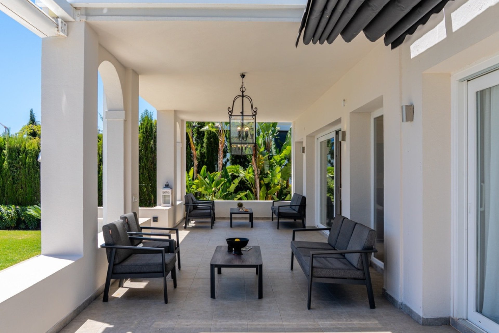 Wiederverkauf - Villa - Marbella - Nueva Andalucía
