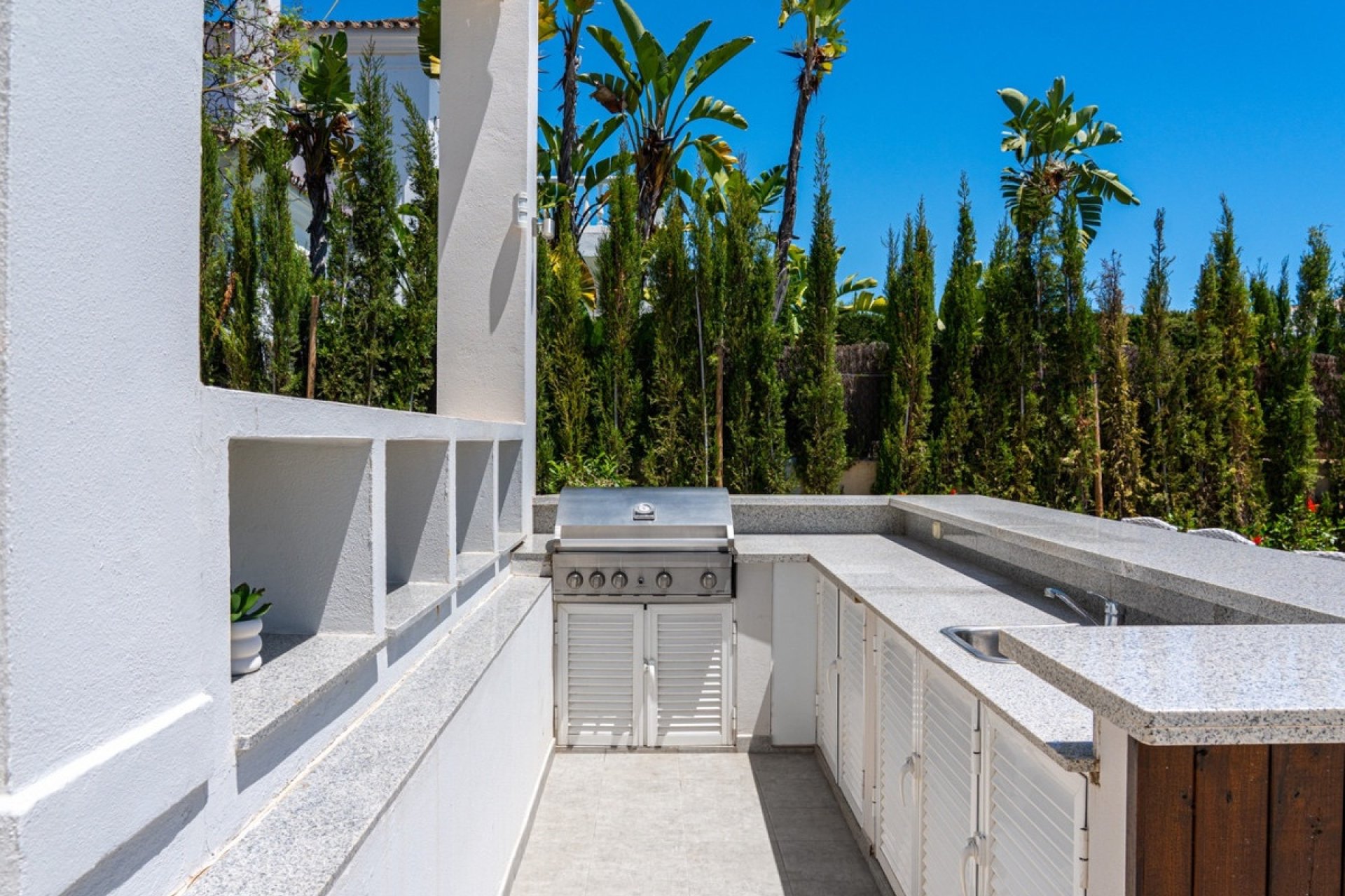 Wiederverkauf - Villa - Marbella - Nueva Andalucía