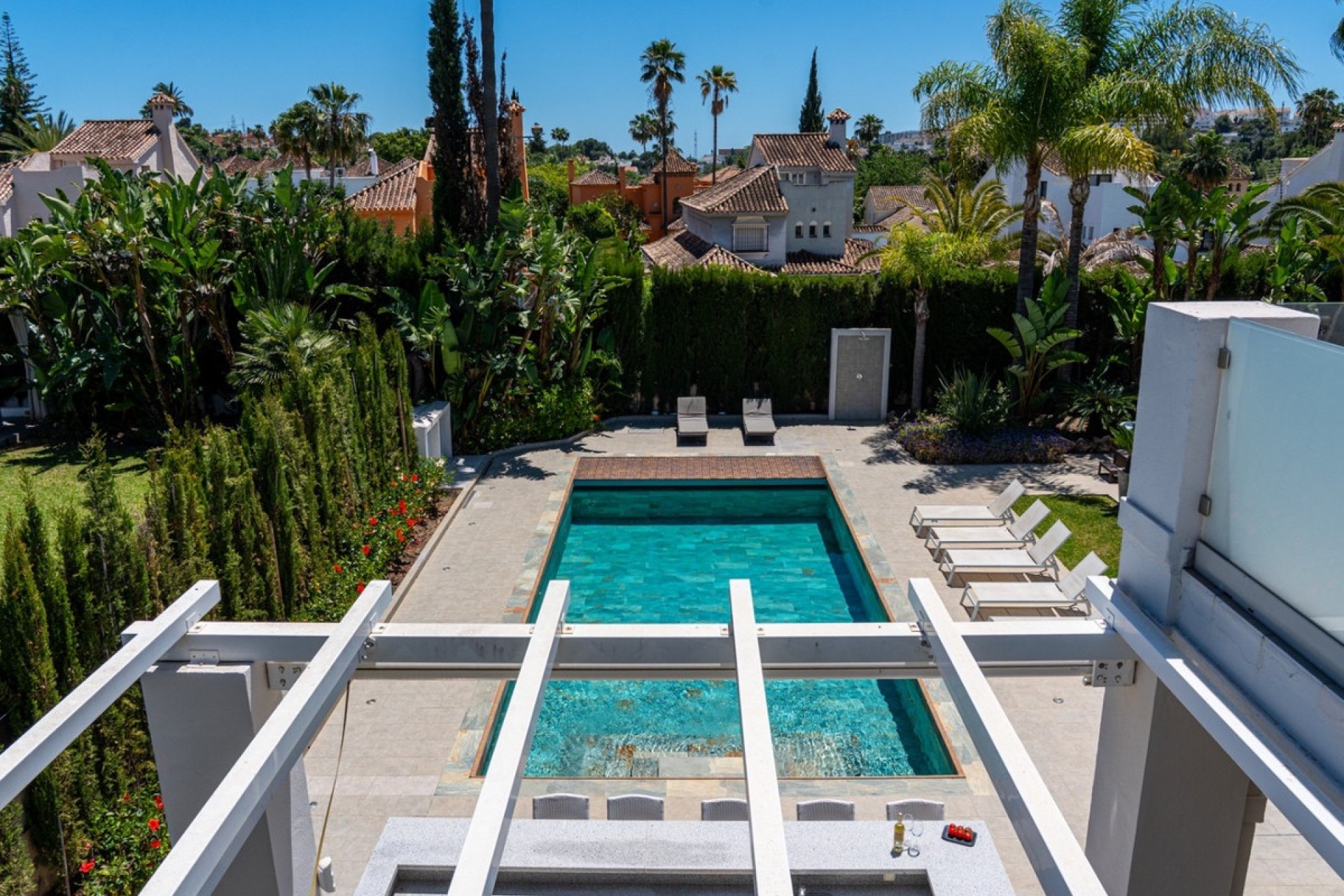 Wiederverkauf - Villa - Marbella - Nueva Andalucía
