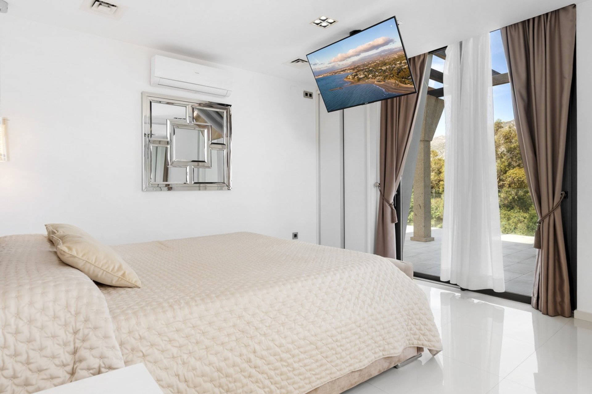 Wiederverkauf - Villa - Marbella - Nueva Andalucía