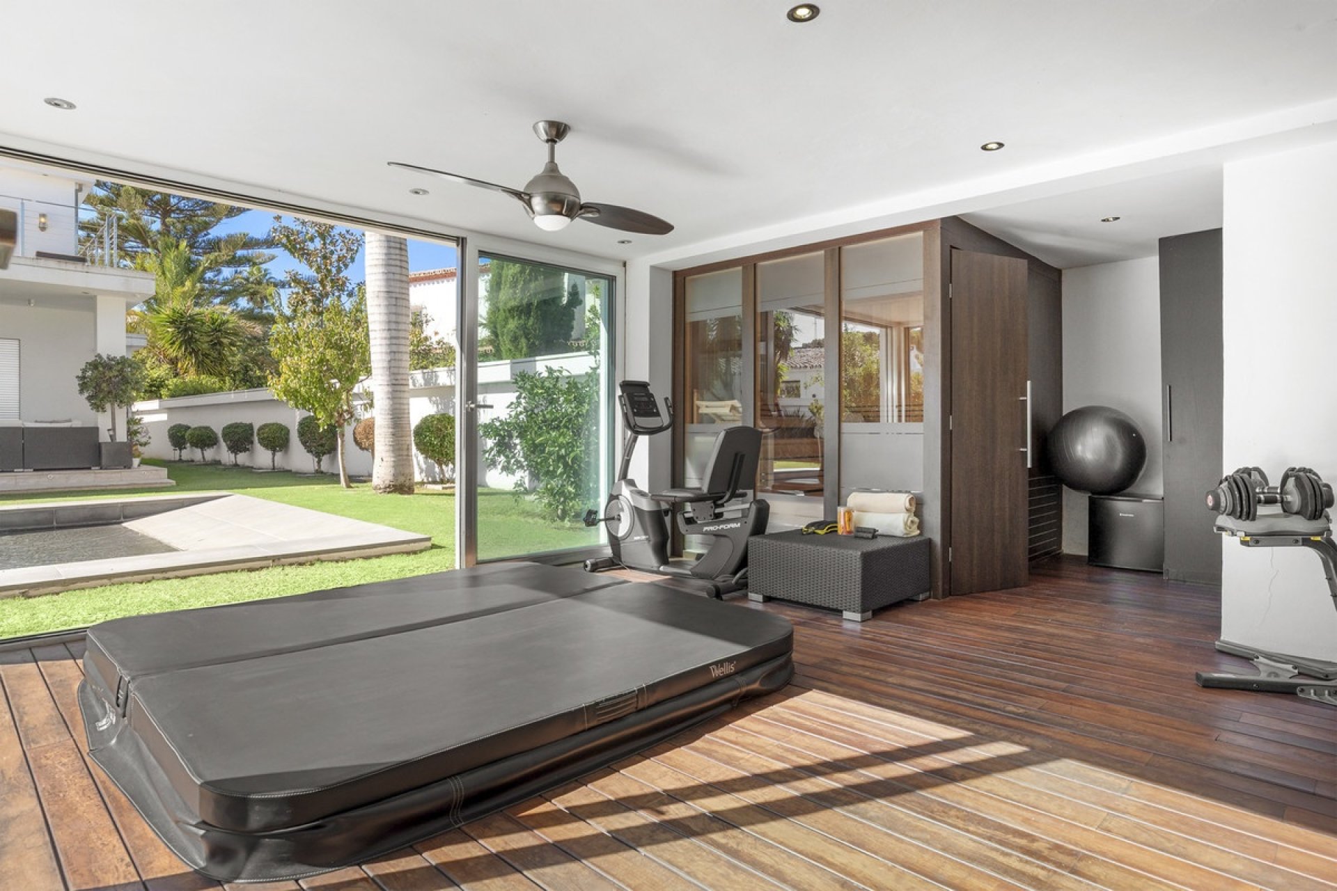 Wiederverkauf - Villa - Marbella - Nueva Andalucía