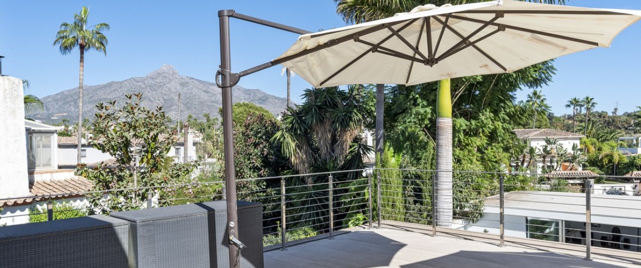 Wiederverkauf - Villa - Marbella - Nueva Andalucía