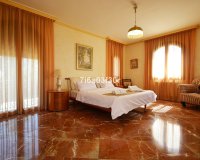 Wiederverkauf - Villa - Marbella - Nueva Andalucía
