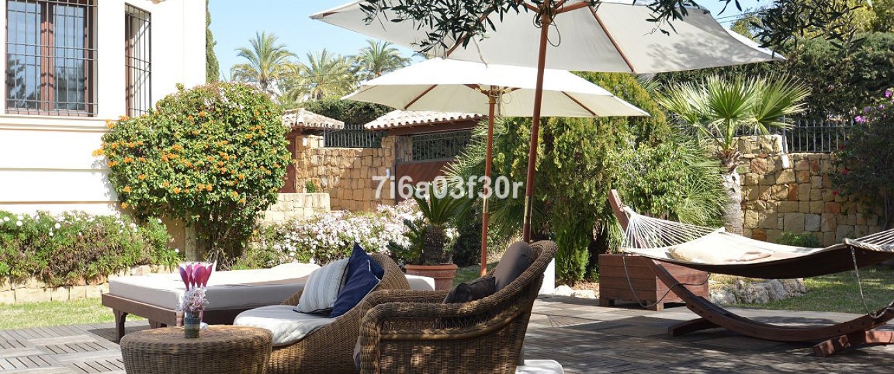 Wiederverkauf - Villa - Marbella - Nueva Andalucía