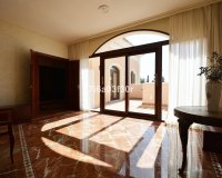 Wiederverkauf - Villa - Marbella - Nueva Andalucía