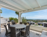 Wiederverkauf - Villa - Marbella - Nueva Andalucía