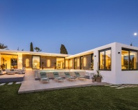 Wiederverkauf - Villa - Marbella - Nueva Andalucía