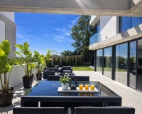 Wiederverkauf - Villa - Marbella - Nueva Andalucía