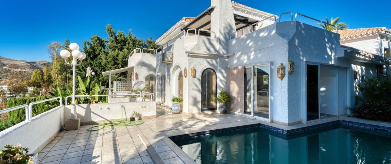 Wiederverkauf - Villa - Marbella - Nueva Andalucía