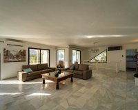 Wiederverkauf - Villa - Marbella - Nueva Andalucía