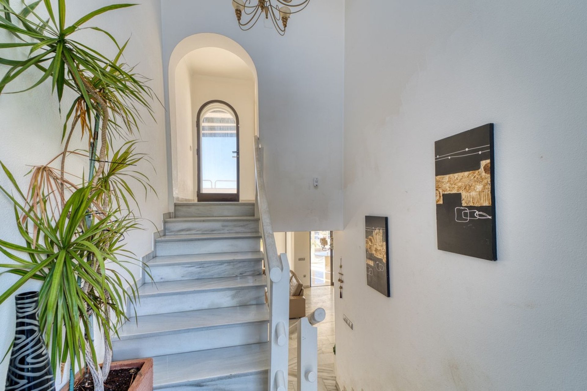 Wiederverkauf - Villa - Marbella - Nueva Andalucía