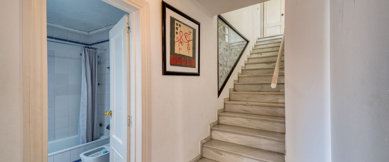 Wiederverkauf - Villa - Marbella - Nueva Andalucía