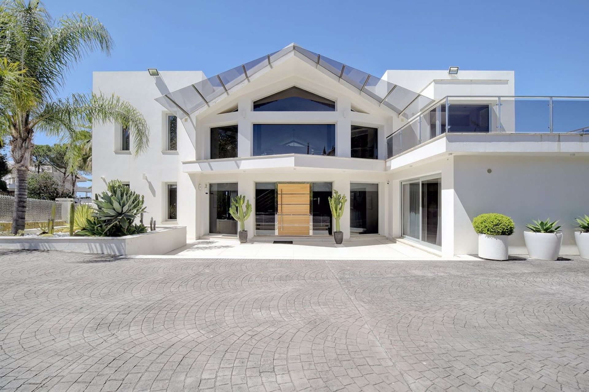 Wiederverkauf - Villa - Marbella - Nueva Andalucía