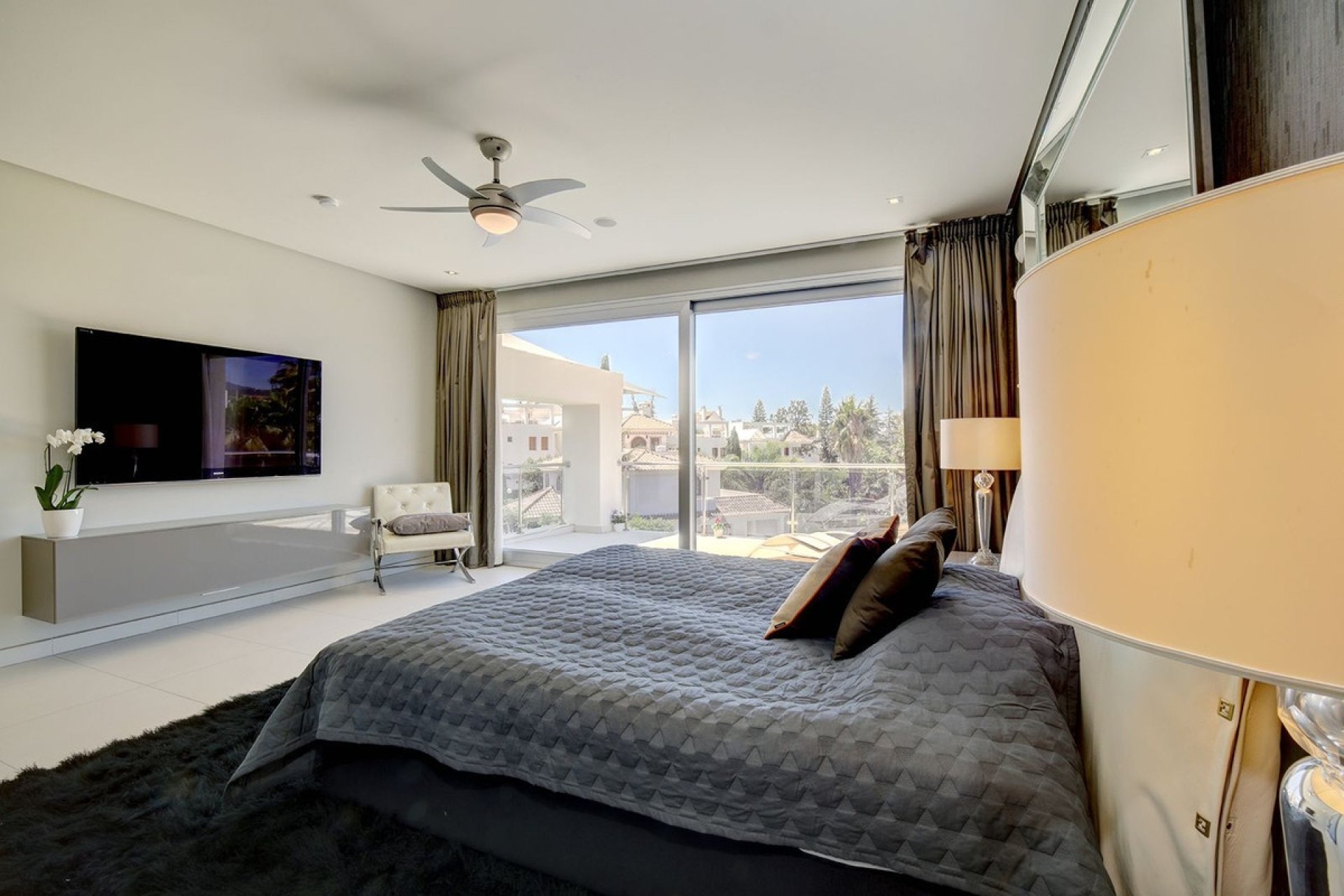 Wiederverkauf - Villa - Marbella - Nueva Andalucía