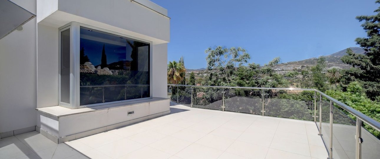 Wiederverkauf - Villa - Marbella - Nueva Andalucía