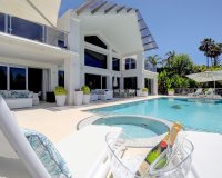 Wiederverkauf - Villa - Marbella - Nueva Andalucía