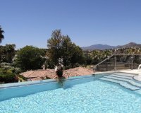 Wiederverkauf - Villa - Marbella - Nueva Andalucía