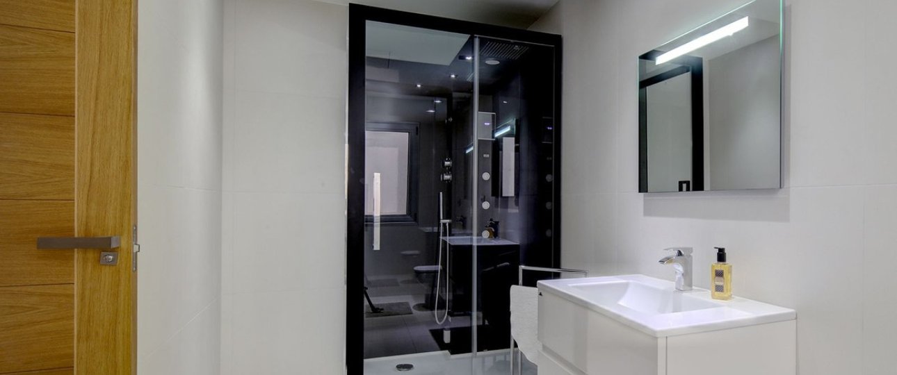 Wiederverkauf - Villa - Marbella - Nueva Andalucía