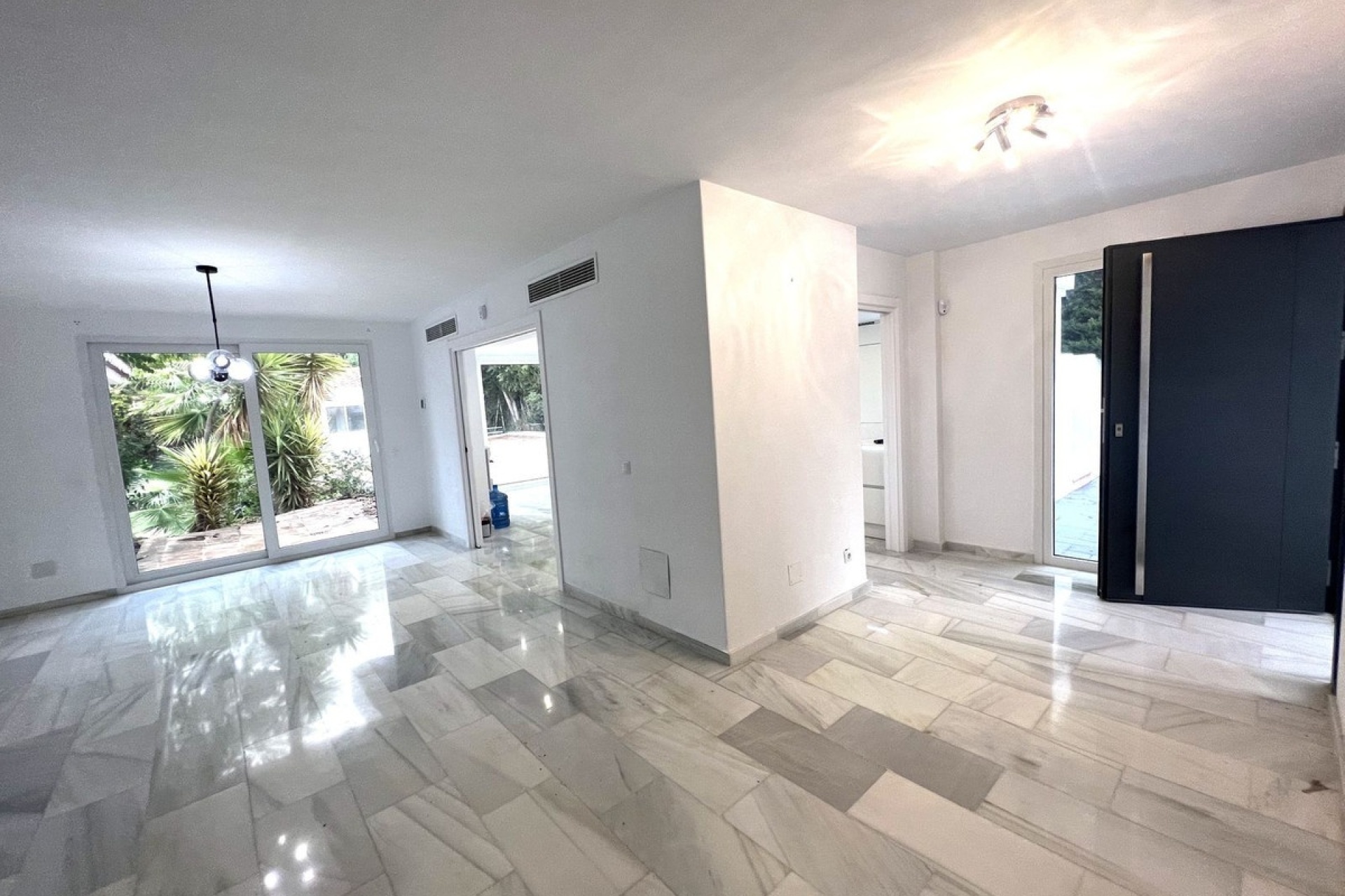 Wiederverkauf - Villa - Marbella - Nueva Andalucía