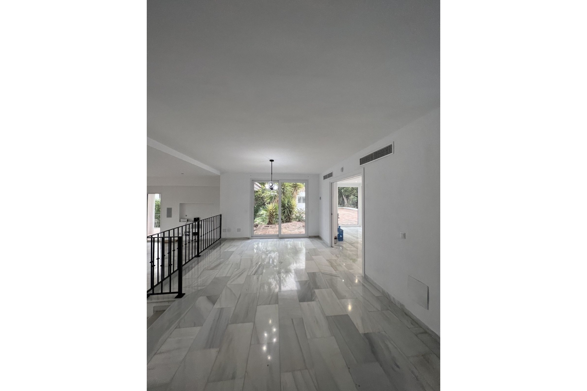 Wiederverkauf - Villa - Marbella - Nueva Andalucía