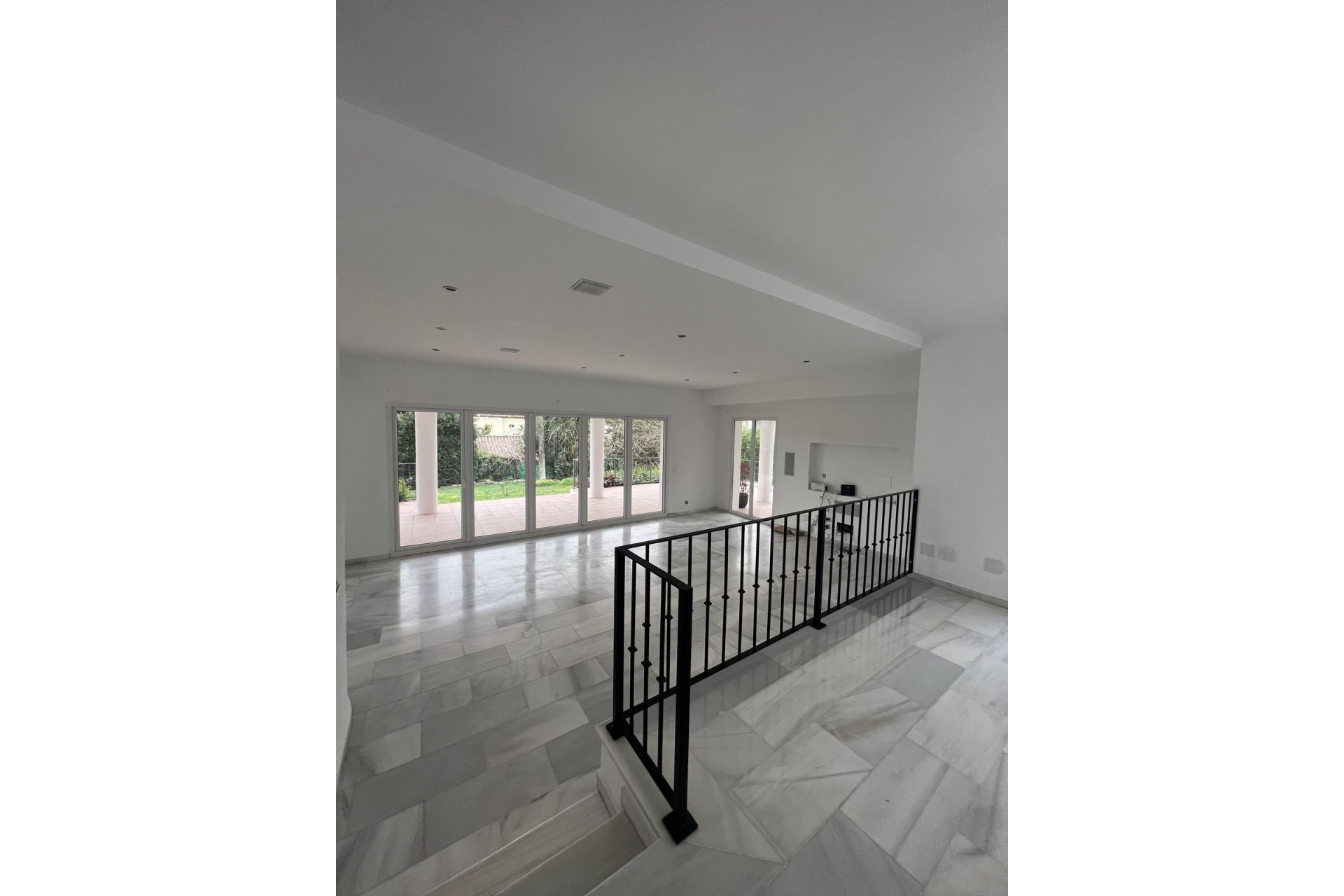 Wiederverkauf - Villa - Marbella - Nueva Andalucía
