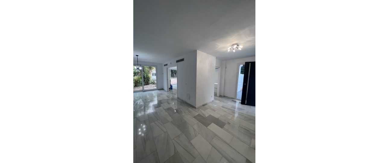 Wiederverkauf - Villa - Marbella - Nueva Andalucía