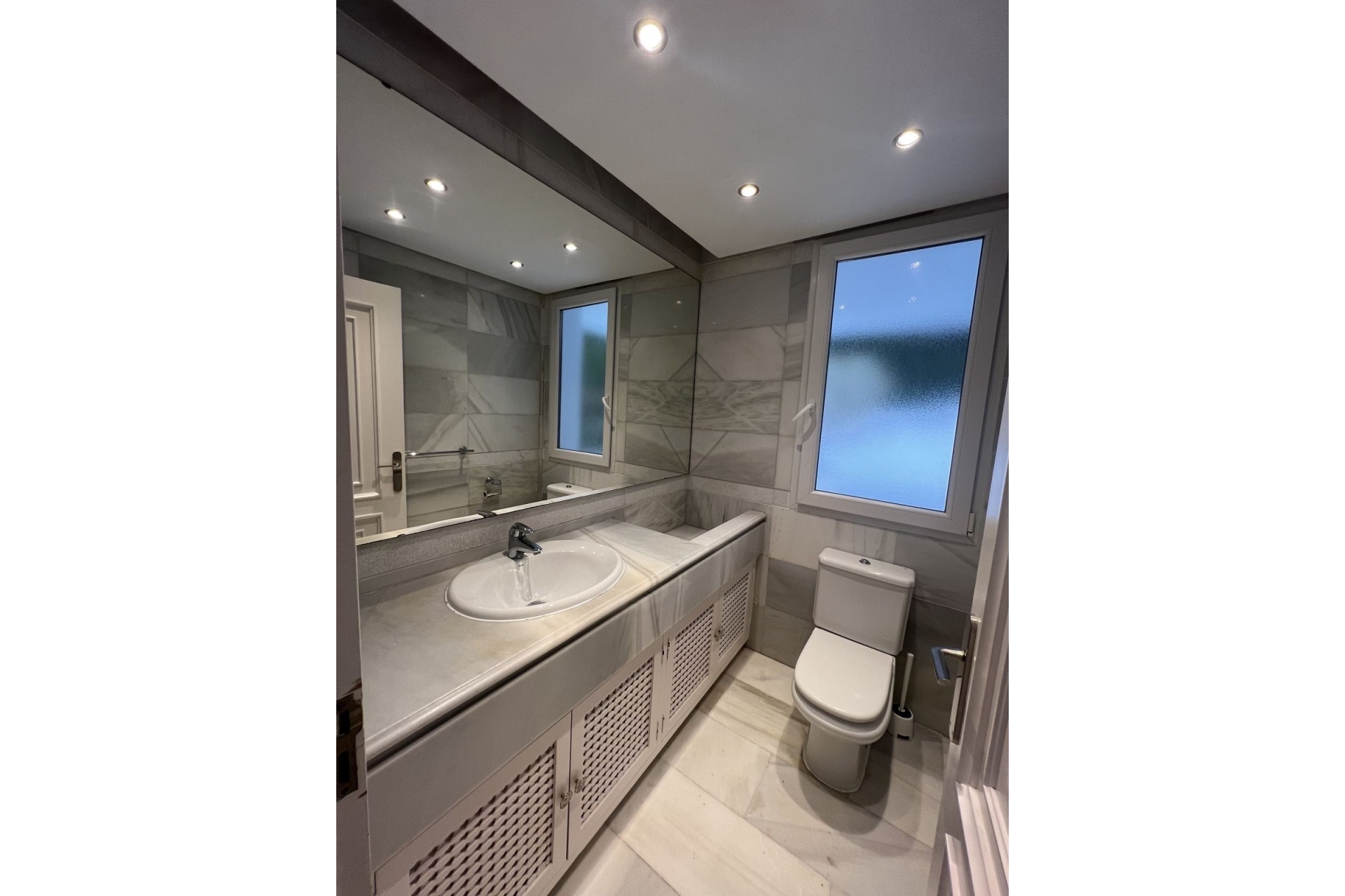 Wiederverkauf - Villa - Marbella - Nueva Andalucía