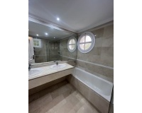 Wiederverkauf - Villa - Marbella - Nueva Andalucía