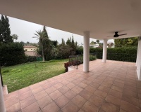 Wiederverkauf - Villa - Marbella - Nueva Andalucía