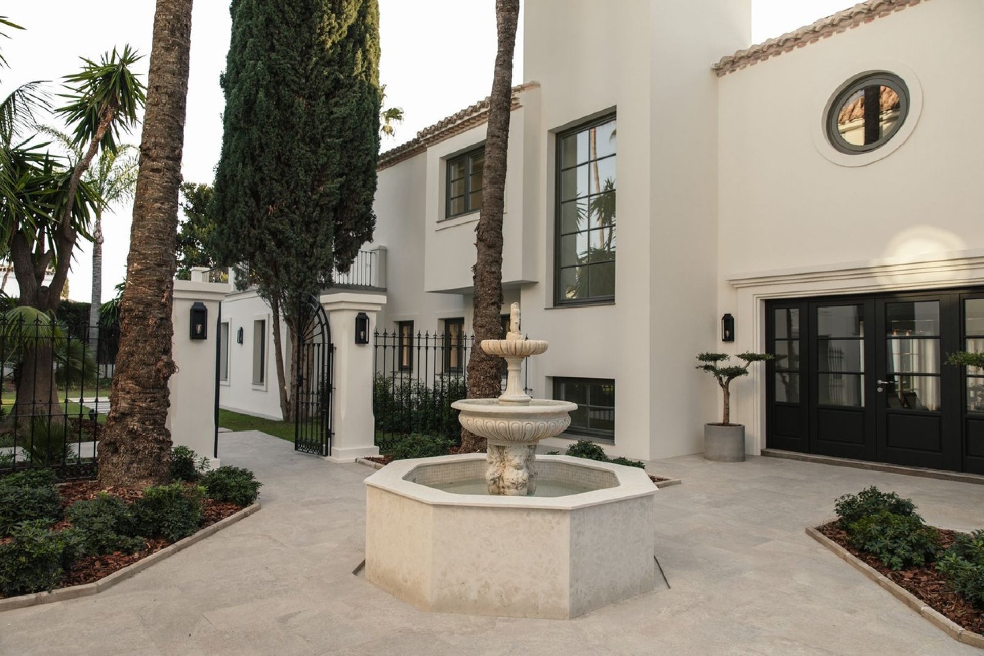 Wiederverkauf - Villa - Marbella - Nueva Andalucía