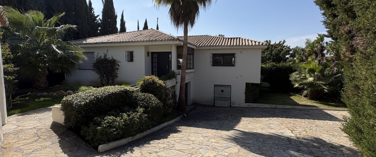 Wiederverkauf - Villa - Marbella - Nueva Andalucía