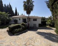 Wiederverkauf - Villa - Marbella - Nueva Andalucía