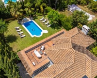 Wiederverkauf - Villa - Marbella - Nueva Andalucía