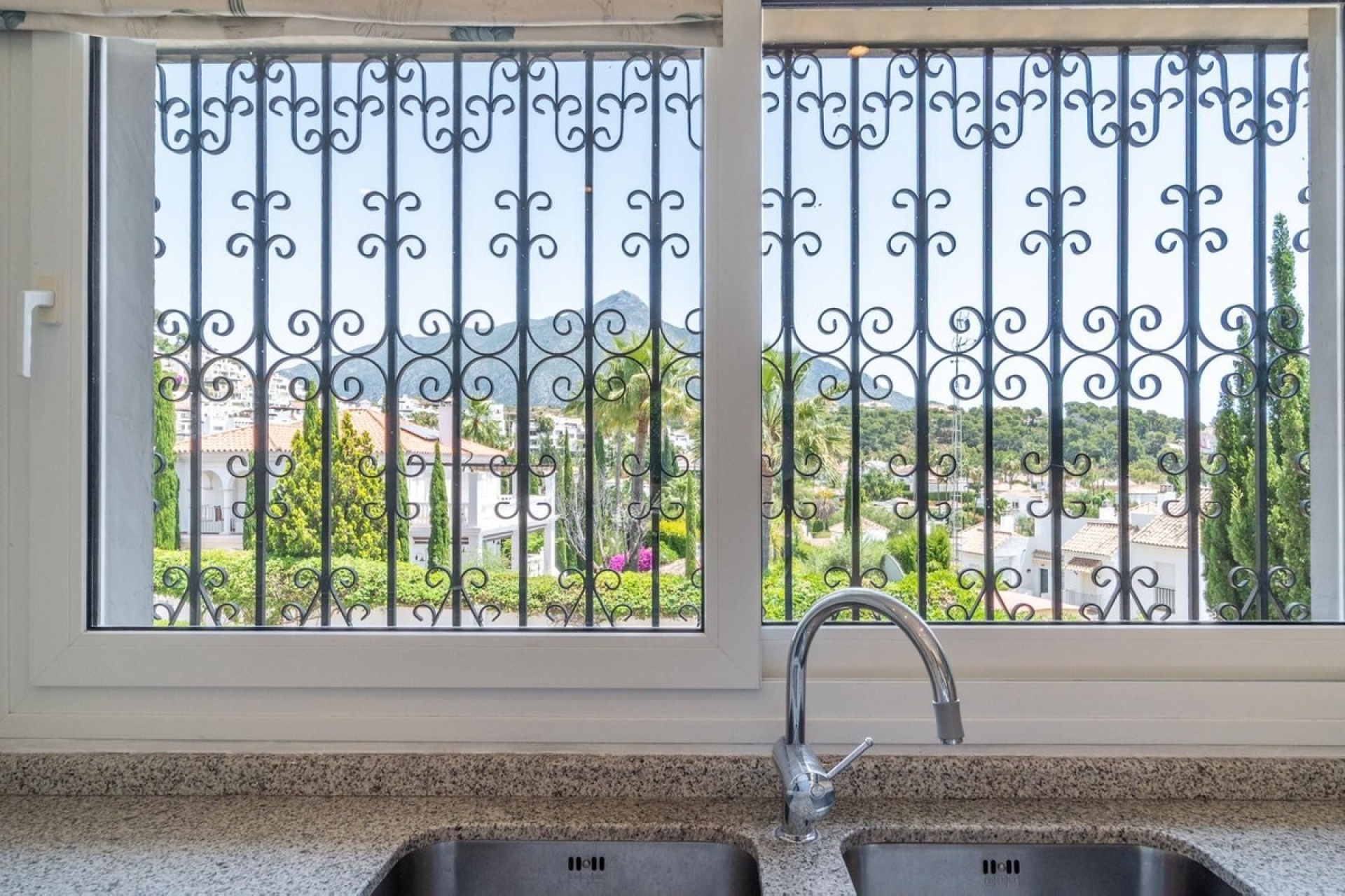 Wiederverkauf - Villa - Marbella - Nueva Andalucía