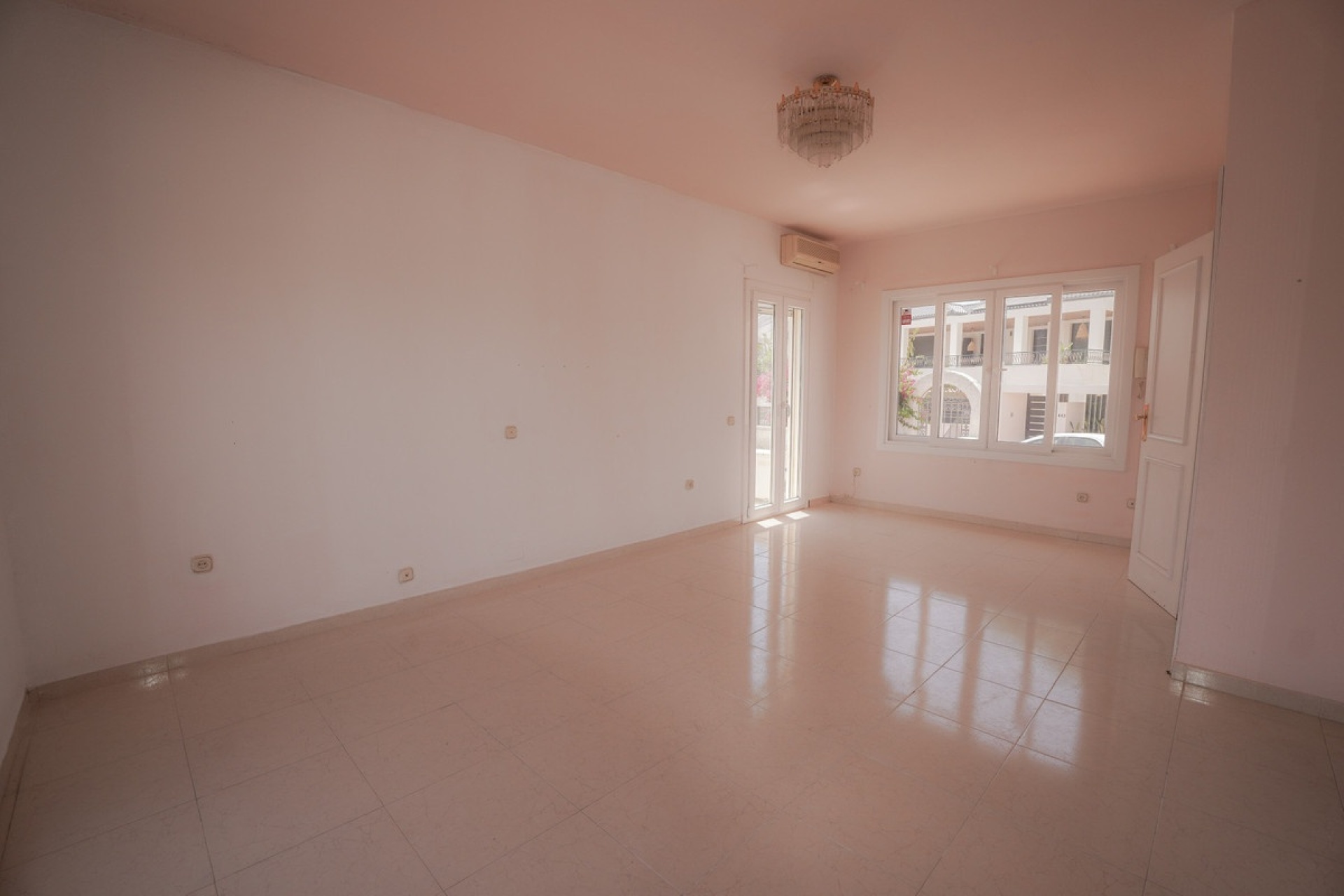 Wiederverkauf - Villa - Marbella - Nueva Andalucía