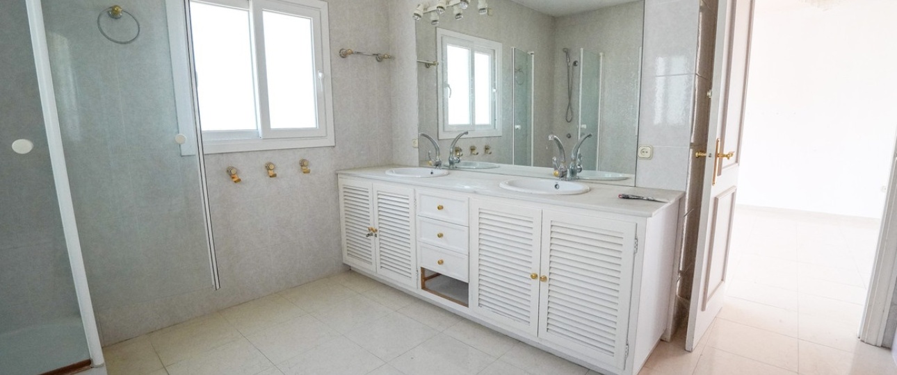 Wiederverkauf - Villa - Marbella - Nueva Andalucía