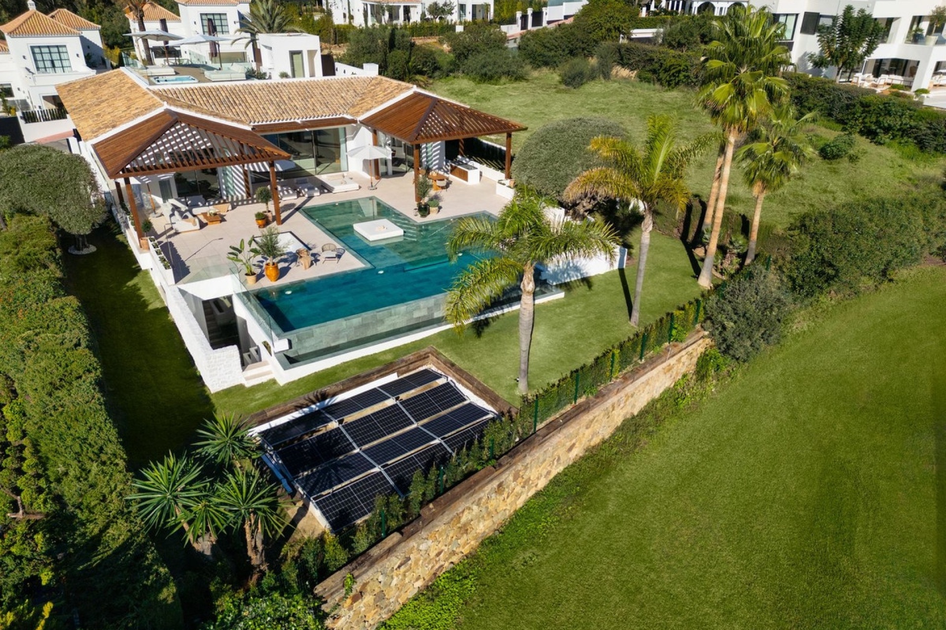 Wiederverkauf - Villa - Marbella - Nueva Andalucía