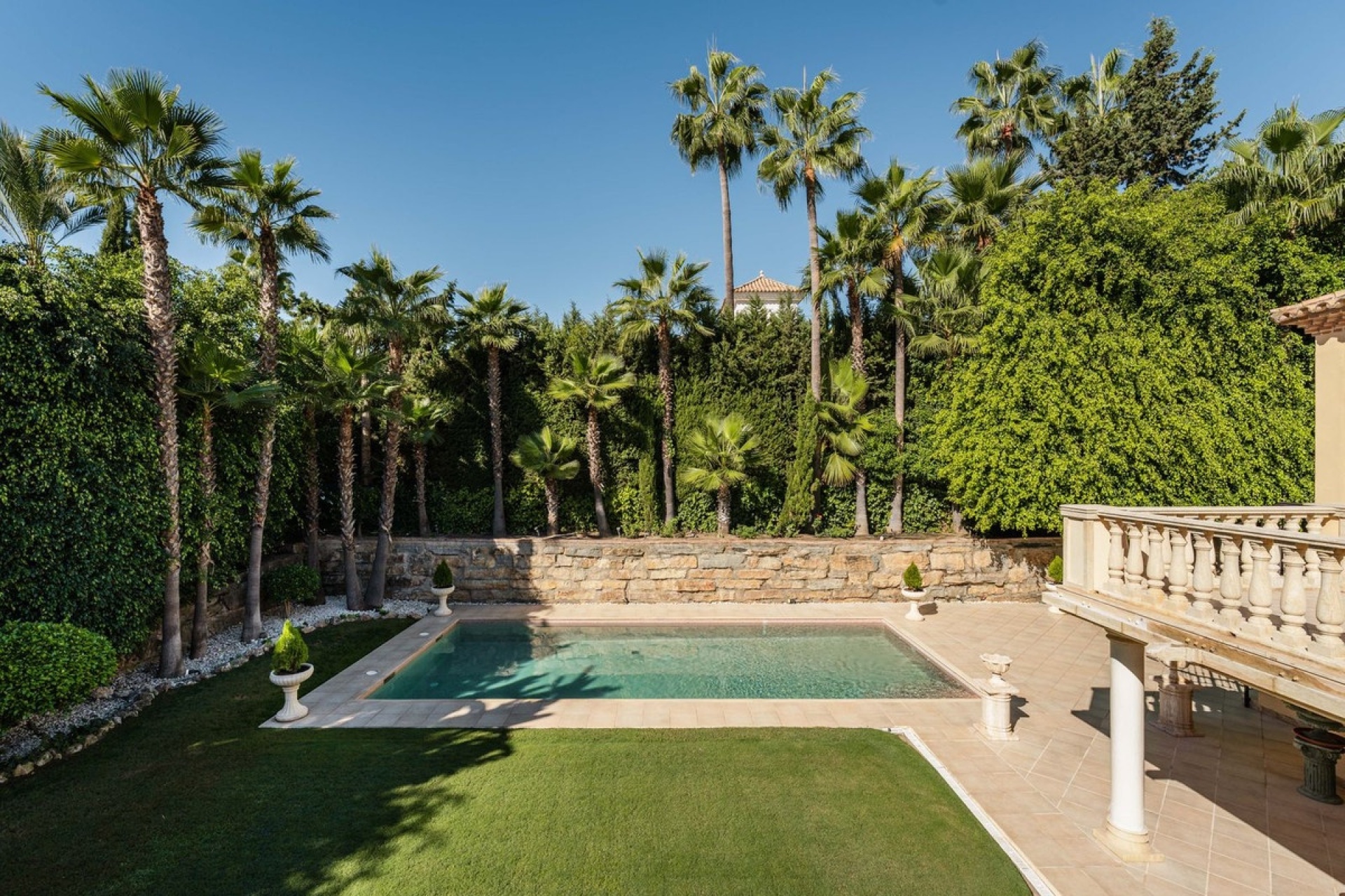 Wiederverkauf - Villa - Marbella - Nueva Andalucía