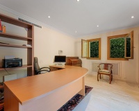 Wiederverkauf - Villa - Marbella - Nueva Andalucía