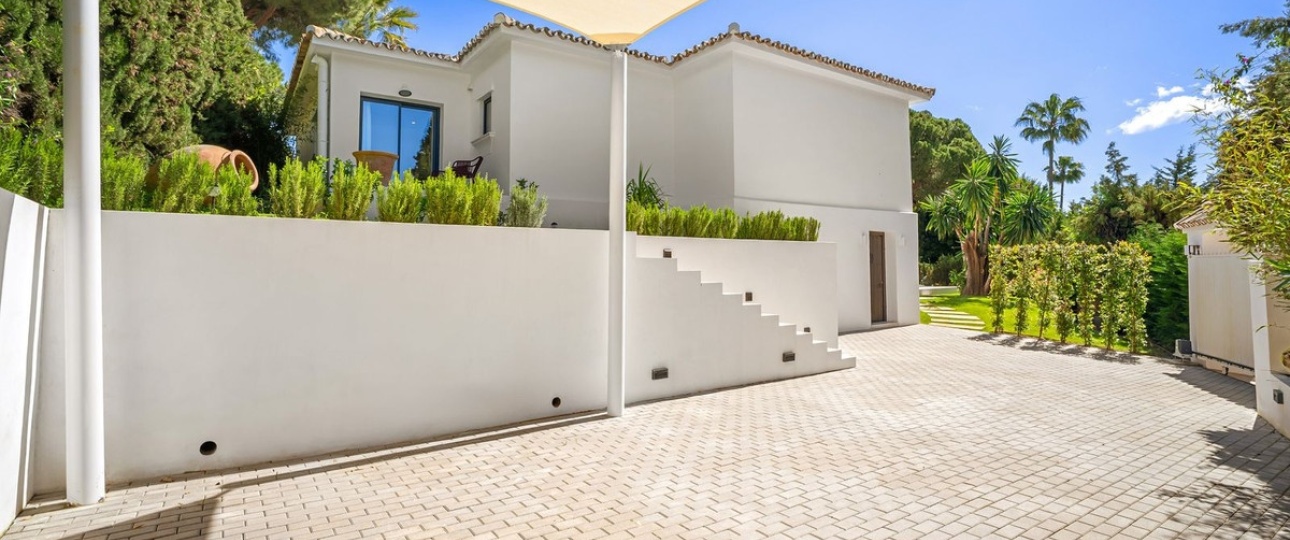 Wiederverkauf - Villa - Marbella - Nueva Andalucía