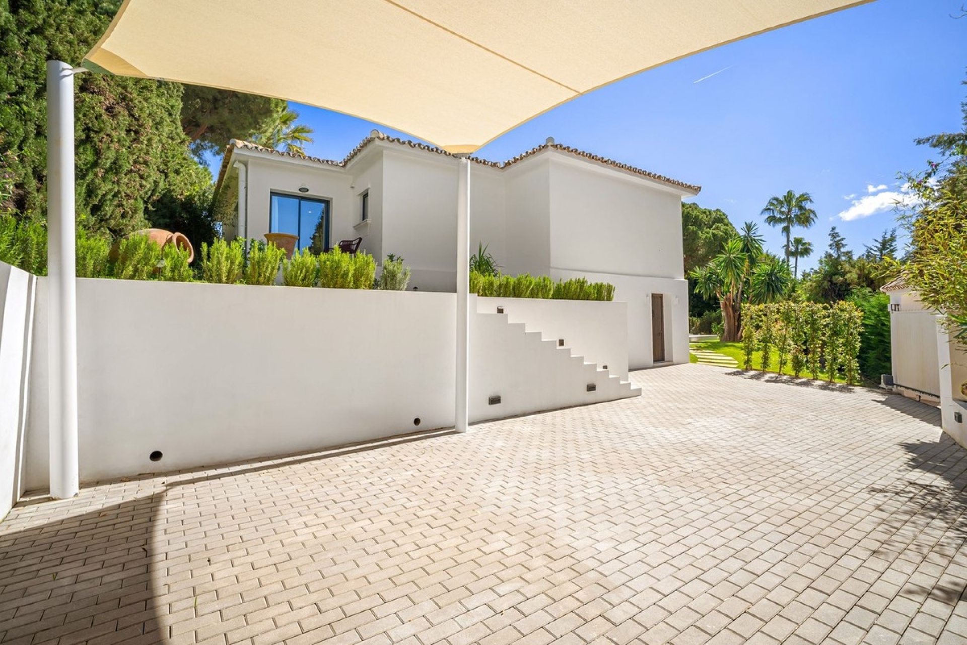 Wiederverkauf - Villa - Marbella - Nueva Andalucía