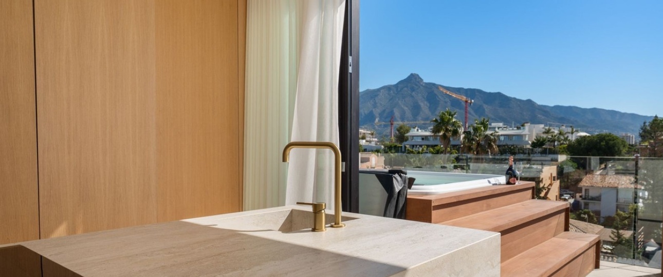 Wiederverkauf - Villa - Marbella - Nueva Andalucía