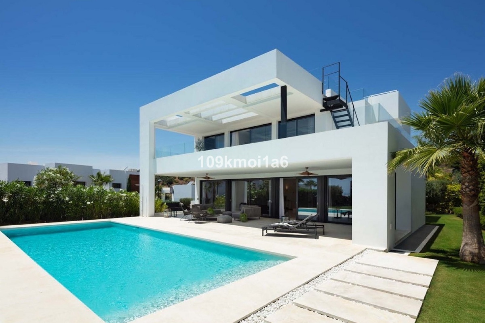 Wiederverkauf - Villa - Marbella - Nueva Andalucía