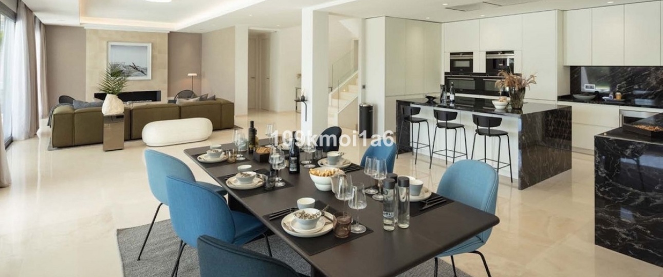 Wiederverkauf - Villa - Marbella - Nueva Andalucía