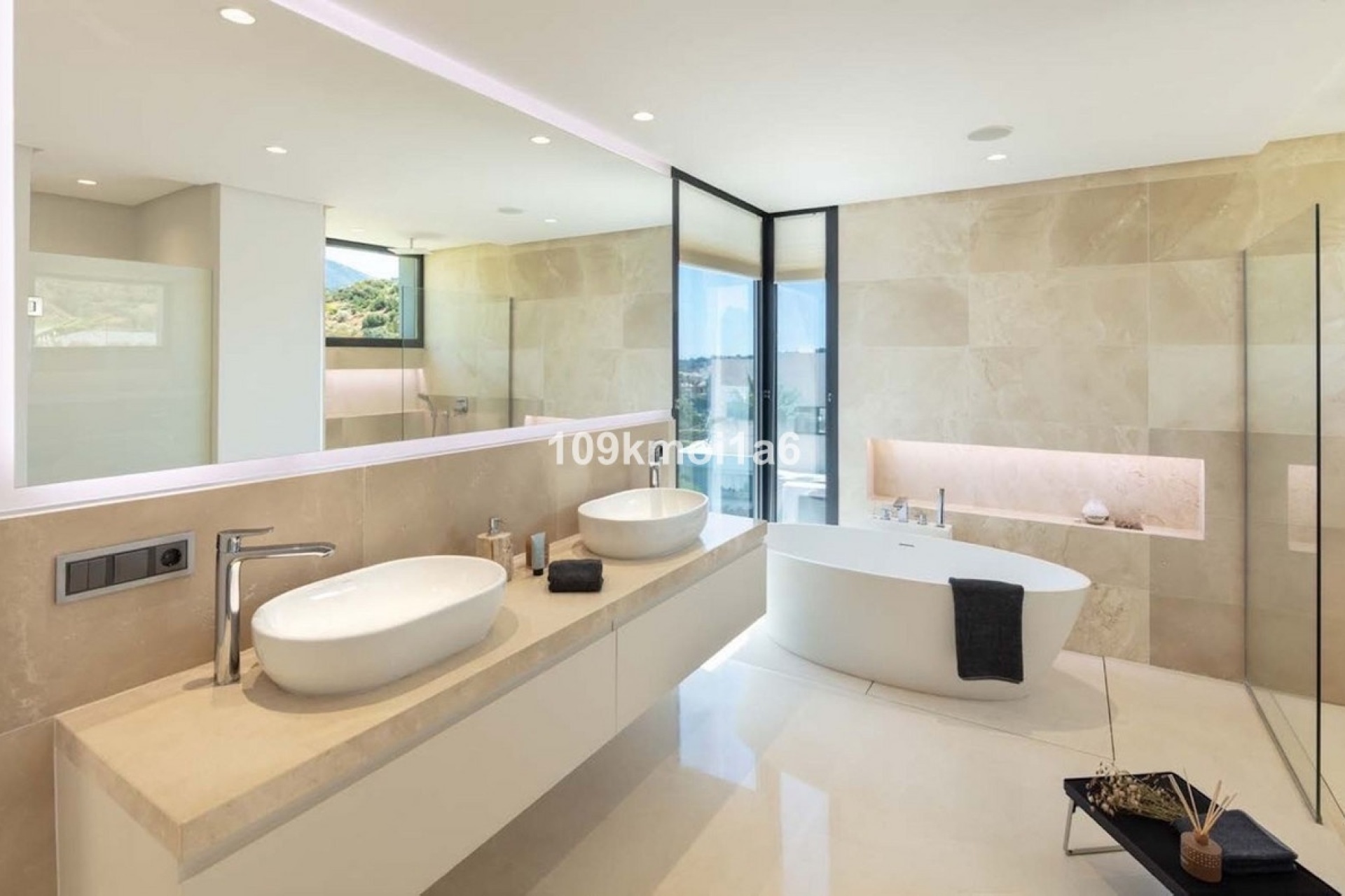 Wiederverkauf - Villa - Marbella - Nueva Andalucía