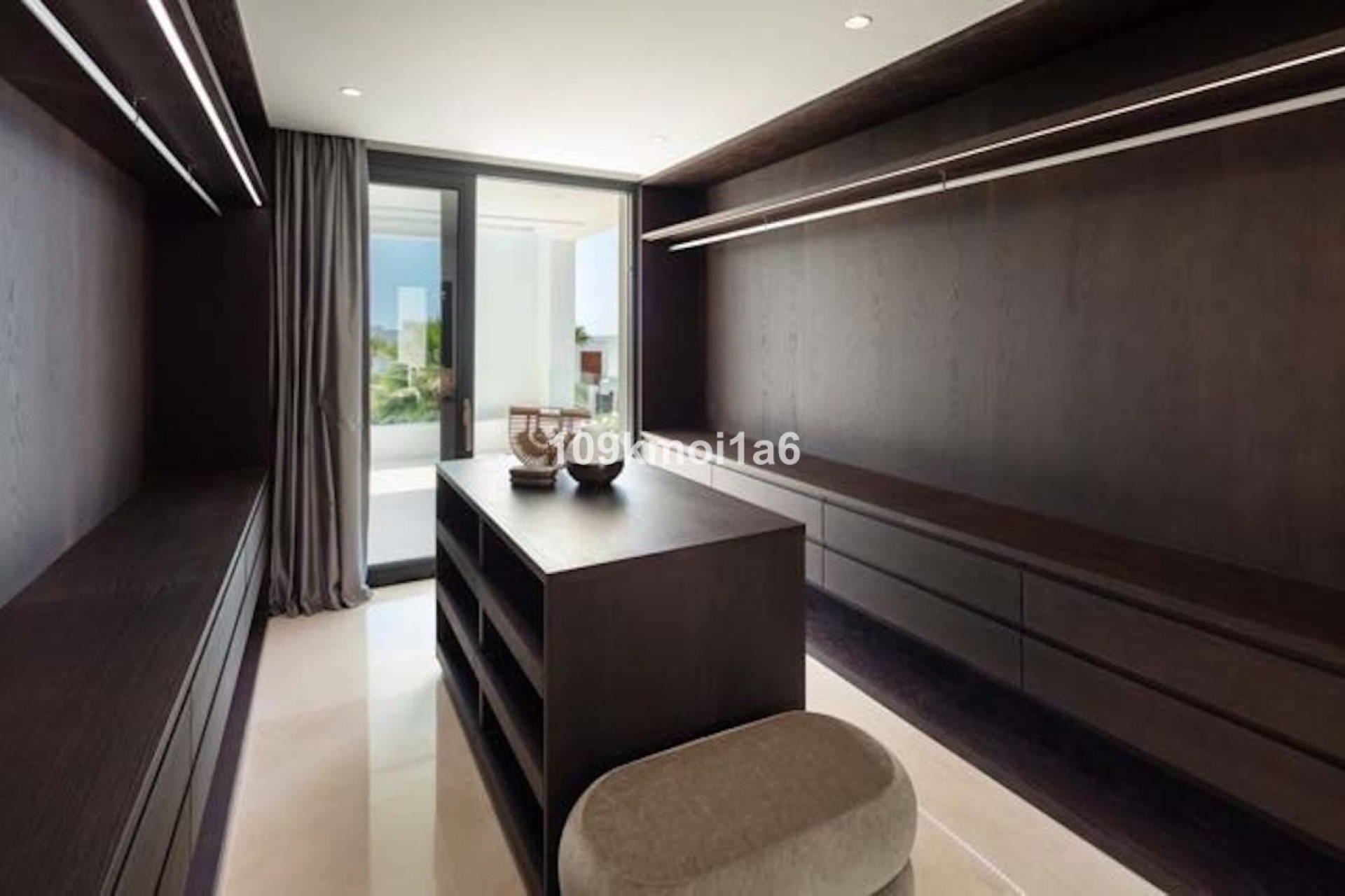 Wiederverkauf - Villa - Marbella - Nueva Andalucía